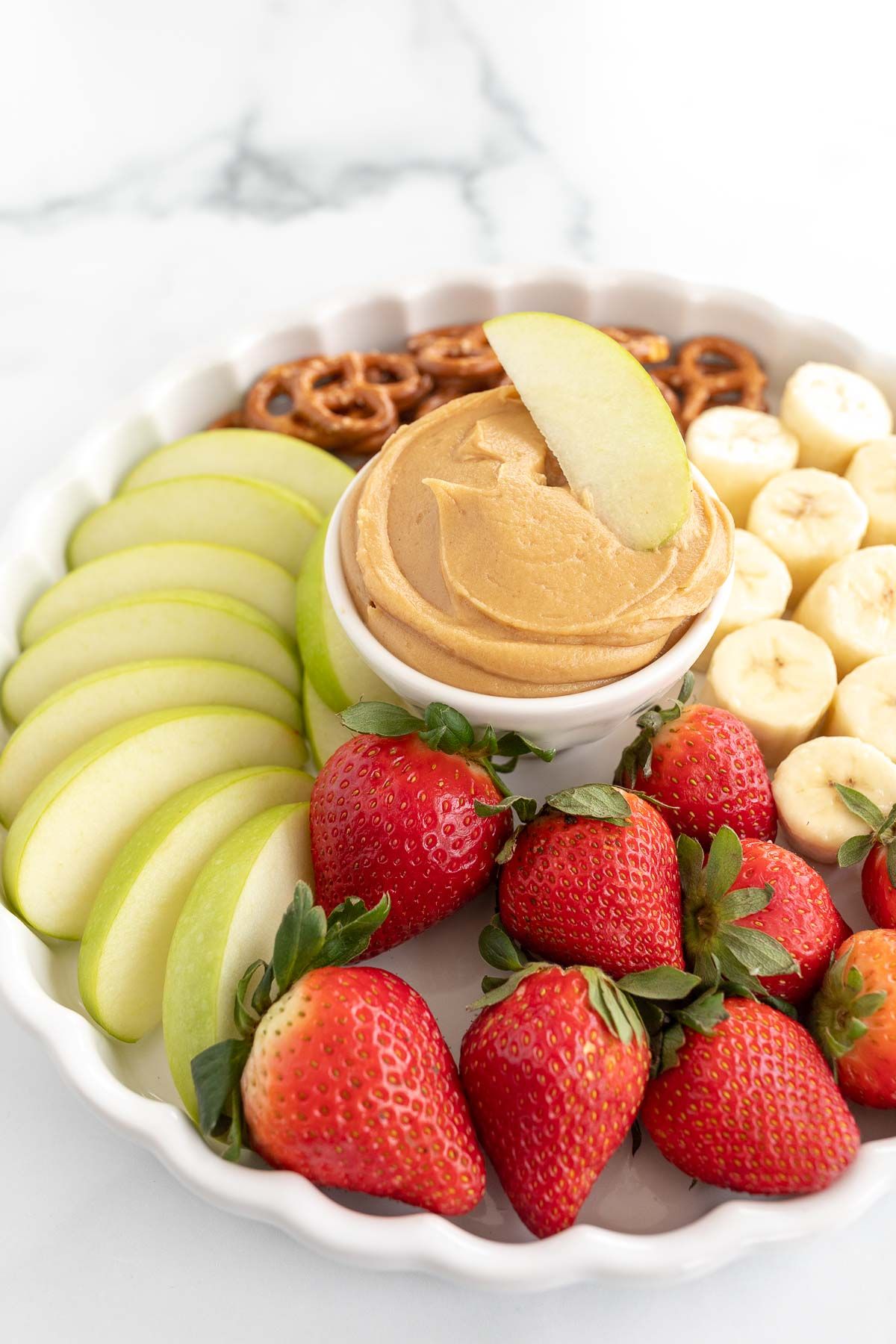 Quick Peanut Butter Fruit Dip: Make Creamy Snack in Under 5 Minutes